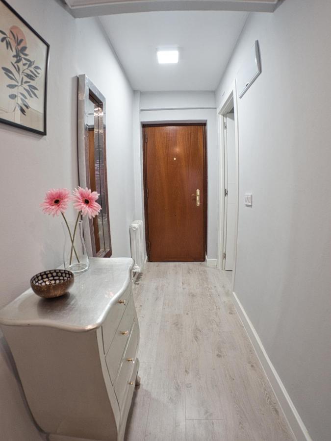 Bonito Piso Villafria Oviedo Exteriör bild
