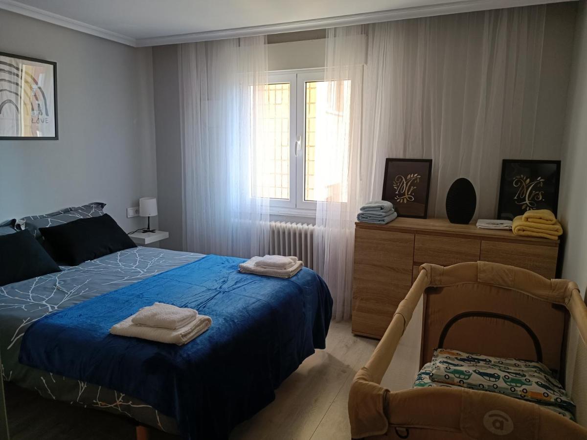 Bonito Piso Villafria Oviedo Exteriör bild
